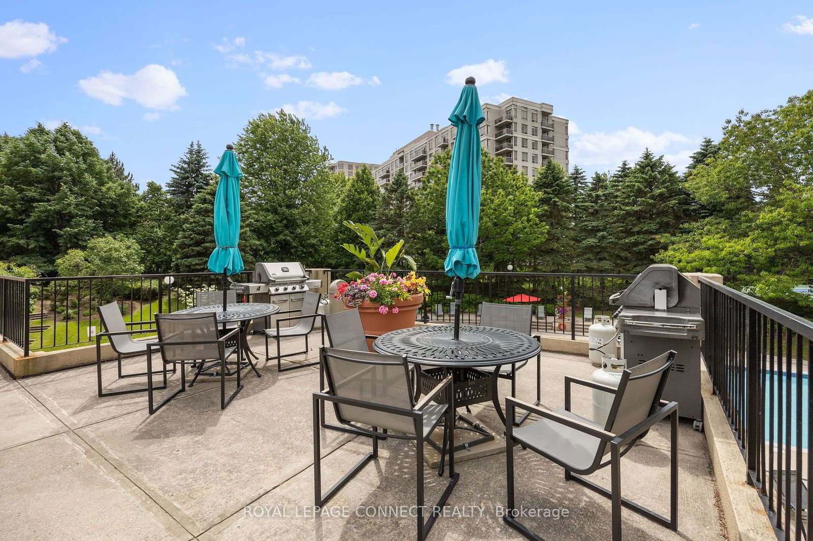 1880 Valley Farm Rd, unit 422 for sale - image #34