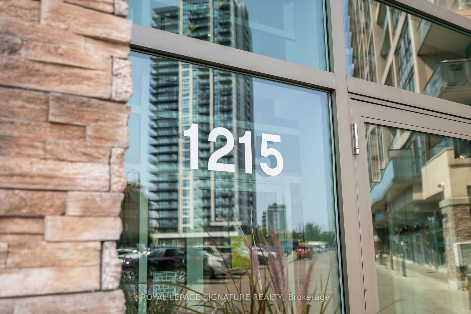 1215 Bayly St, unit 408 for sale - image #2