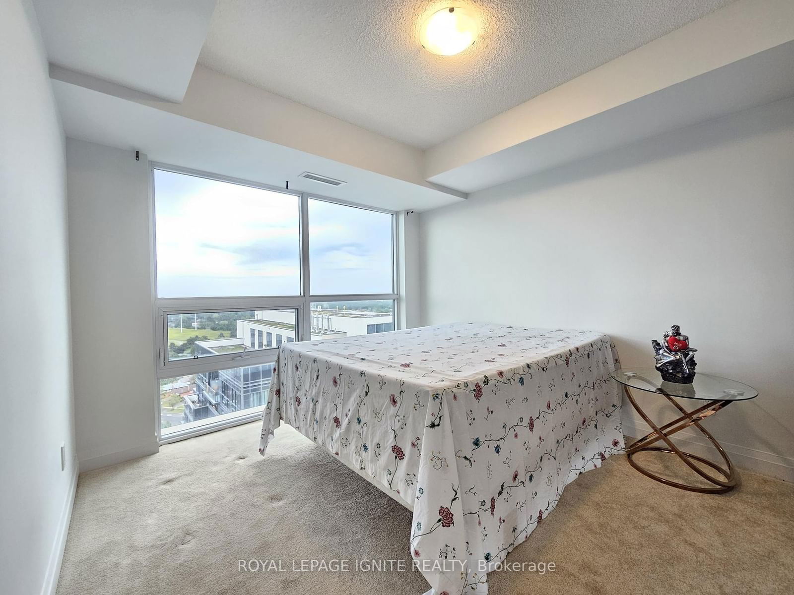 20 Meadowglen Pl, unit 2003 for rent - image #11