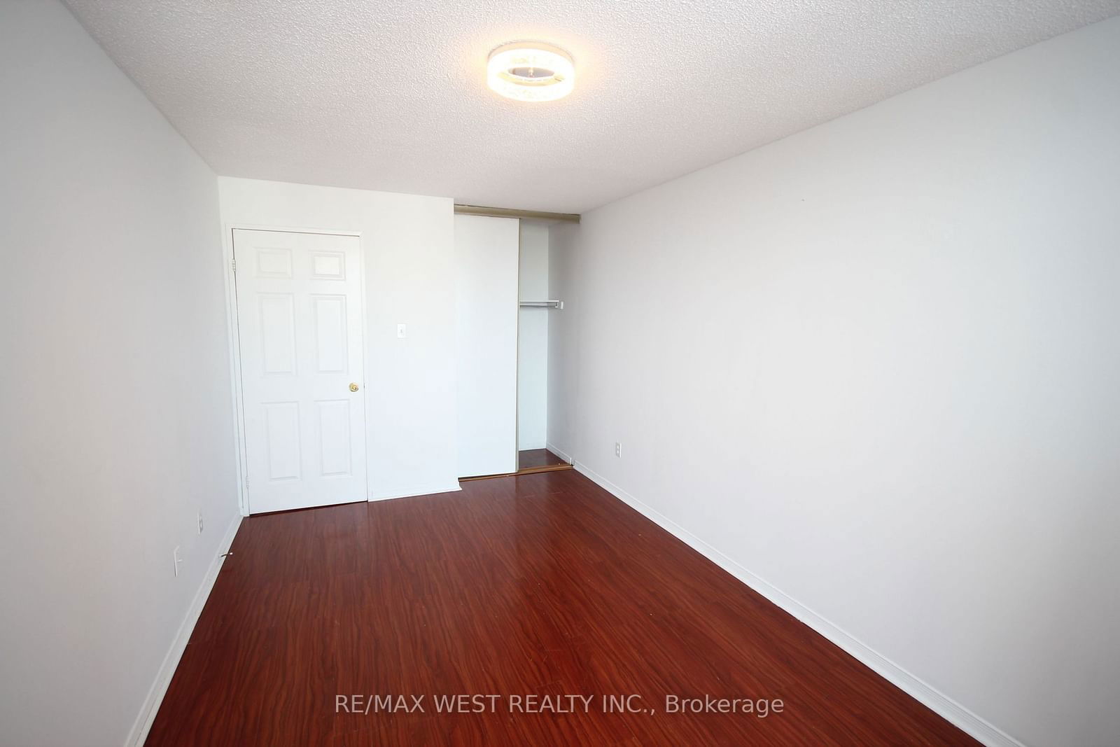 99 Blackwell Ave, unit PH213 for rent