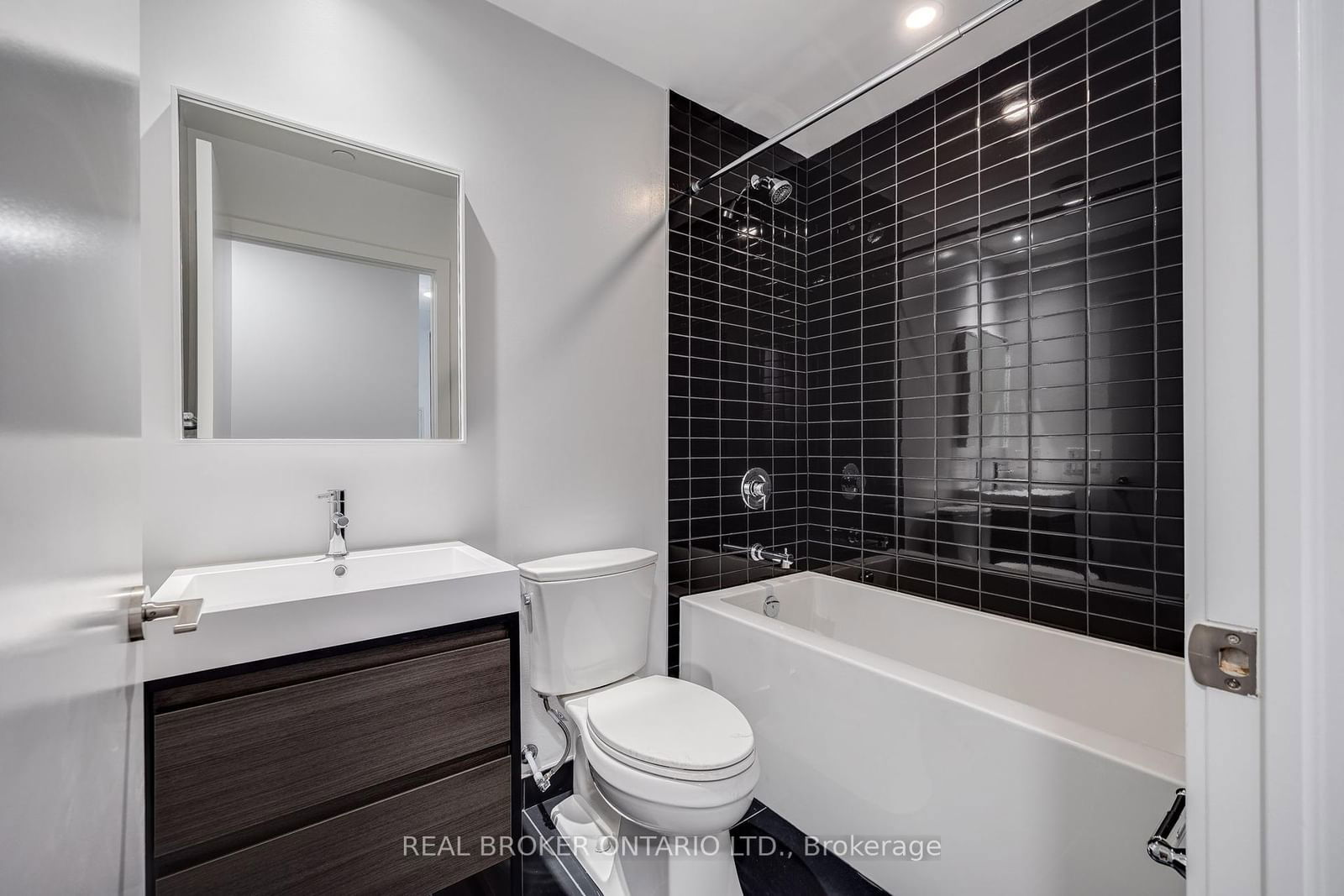 150 Logan Ave, unit 223 for rent - image #18