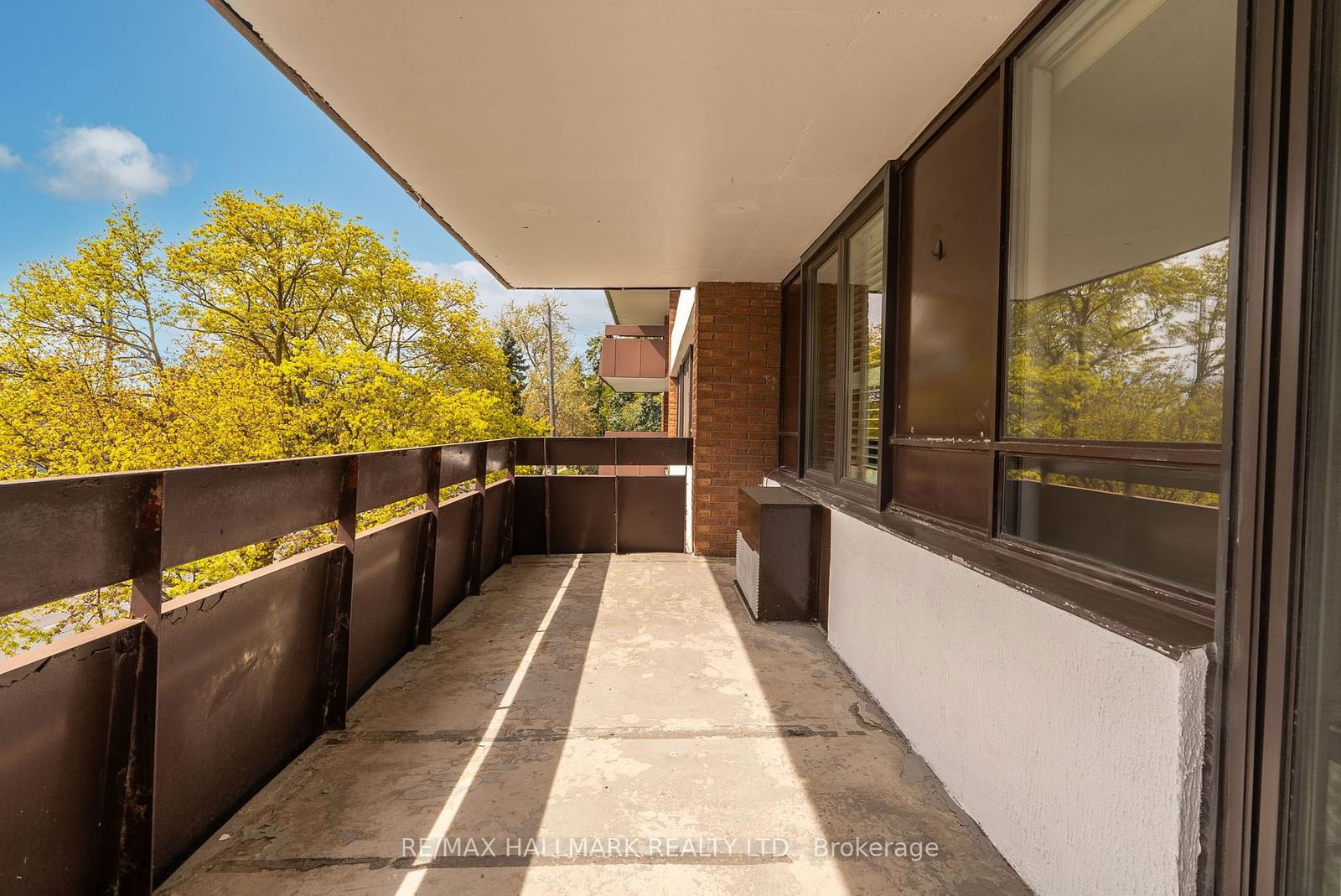 363 Simcoe St N, unit 305 for sale - image #35