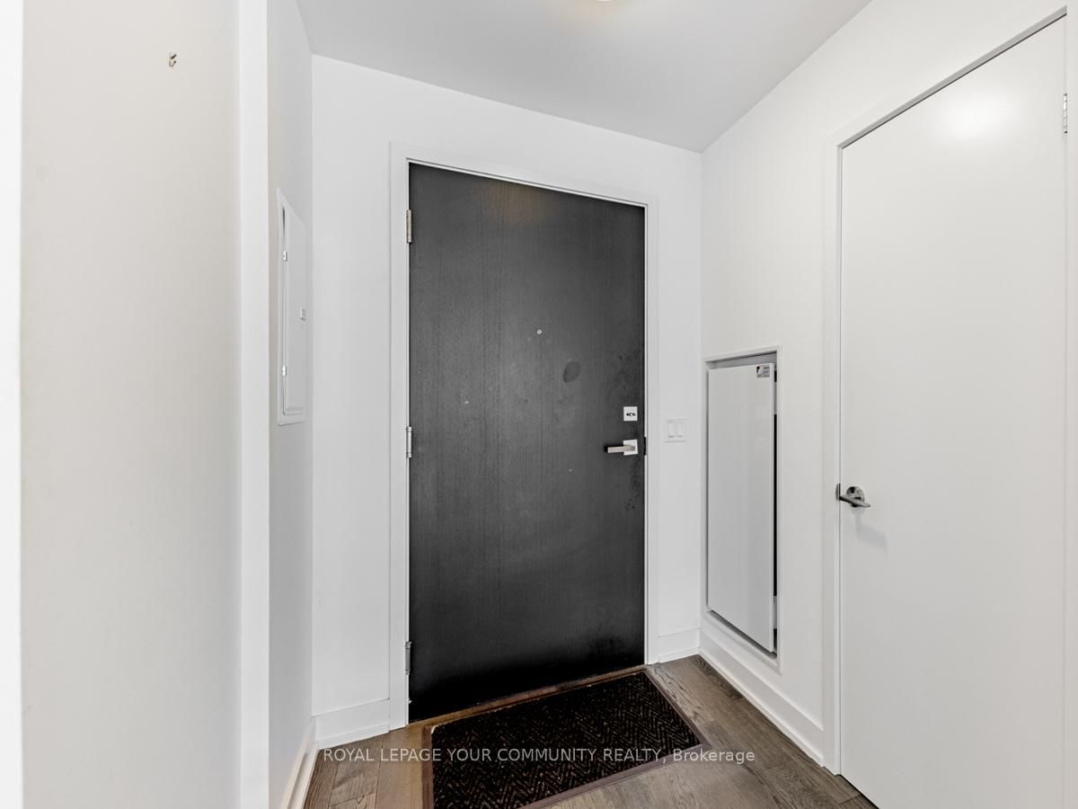 630 Kingston Rd, unit 504 for rent - image #2