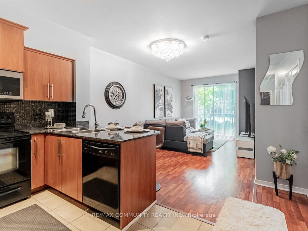 8 Rosebank Dr, unit A for sale - image #6