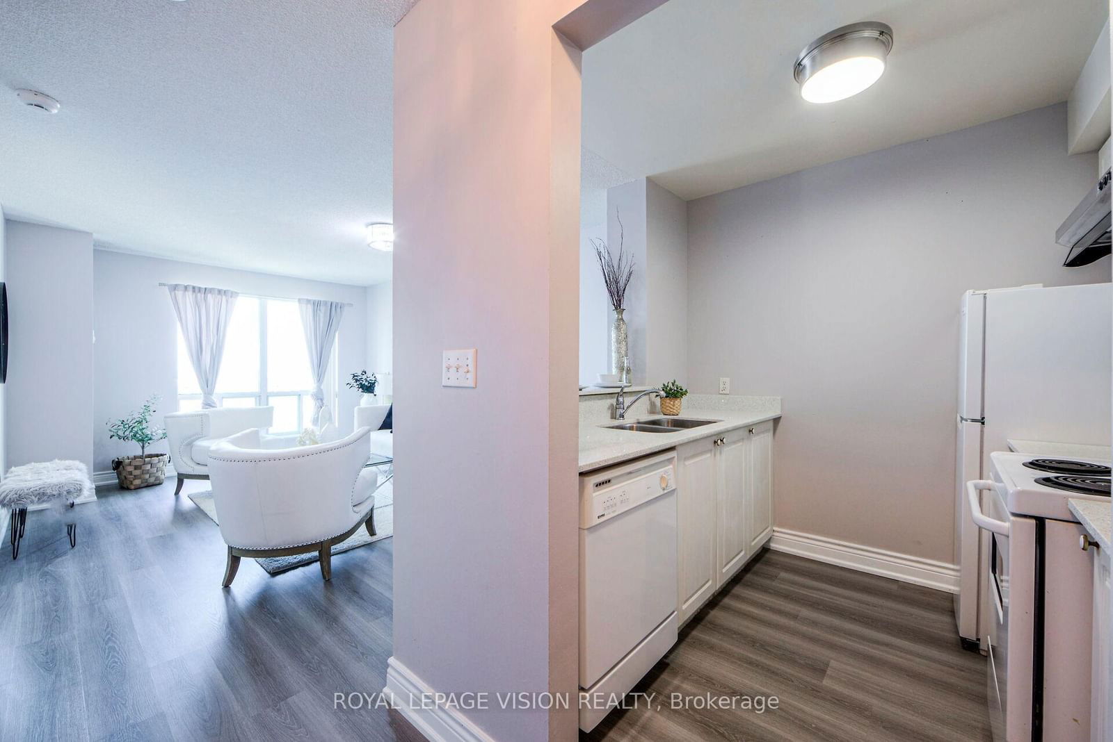 1 Lee Centre Dr, unit 2102 for sale - image #8