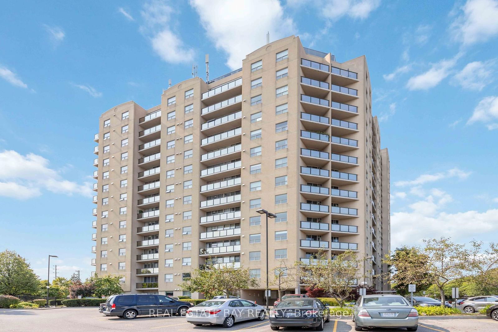 2 Westney Rd N, unit PH 206 for sale