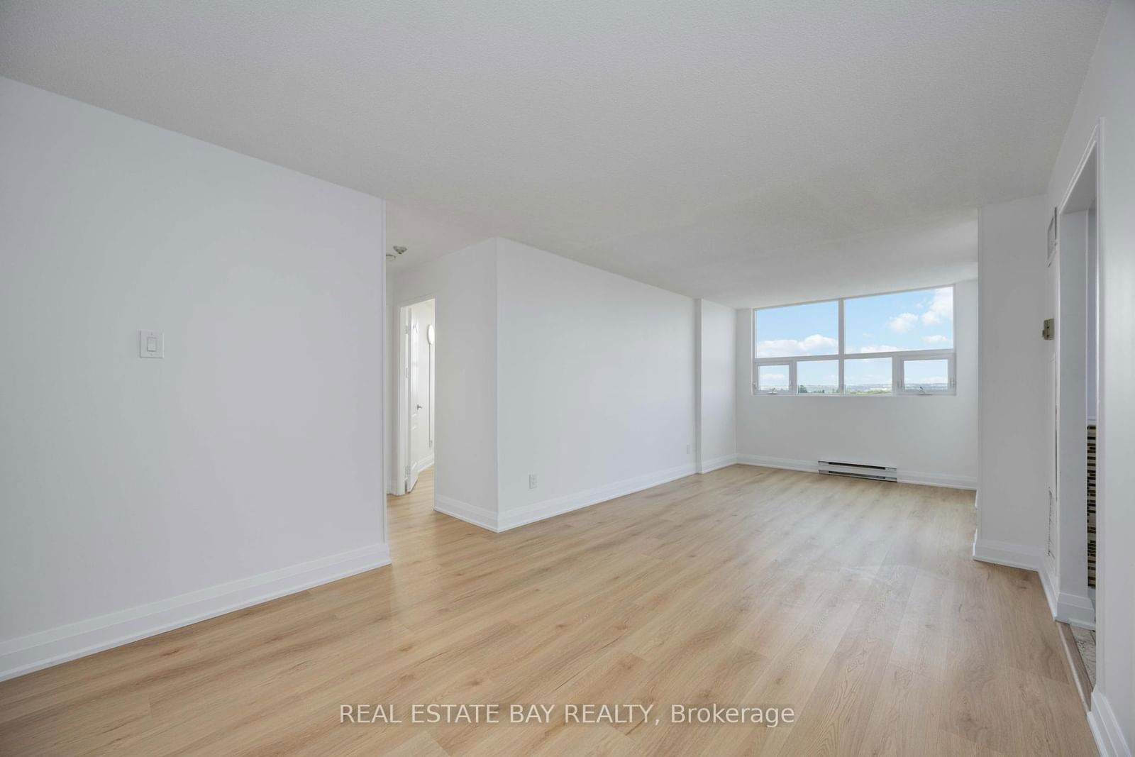 2 Westney Rd N, unit PH 206 for sale - image #20