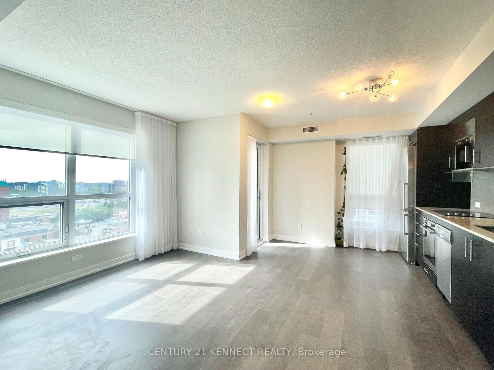 255 Village Green Sq, unit 1703 for rent - image #14