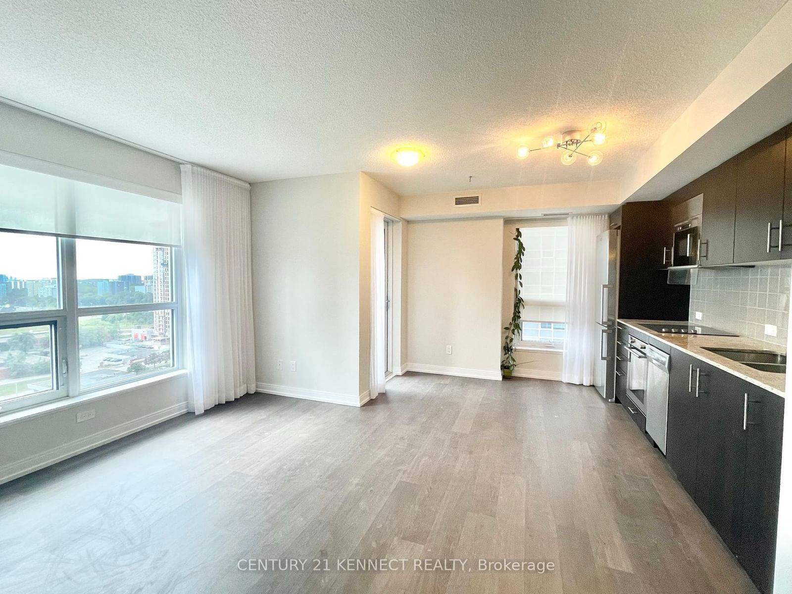 255 Village Green Sq, unit 1703 for rent