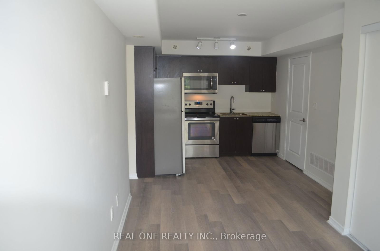 1070 Progress Ave, unit 202 for rent - image #2