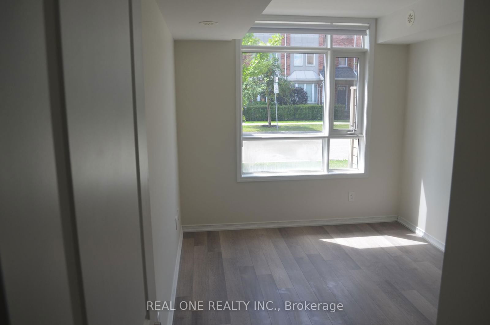 1070 Progress Ave, unit 202 for rent - image #8