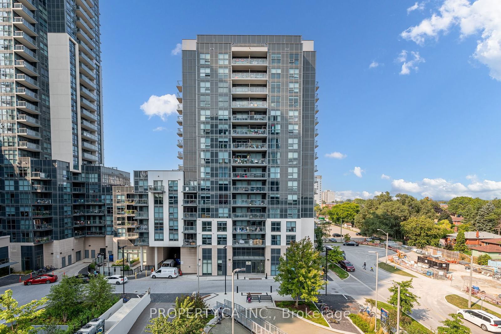 10 Meadowglen Pl, unit 502 for sale - image #17