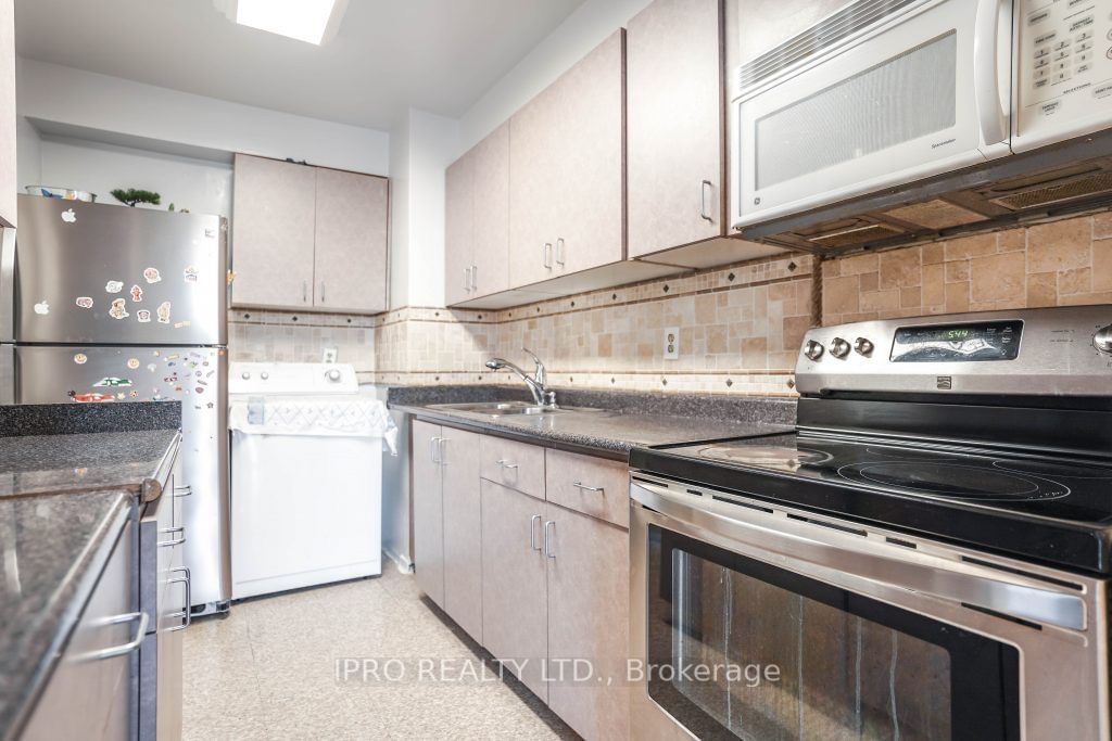 5 Massey Sq, unit 106 for sale - image #5