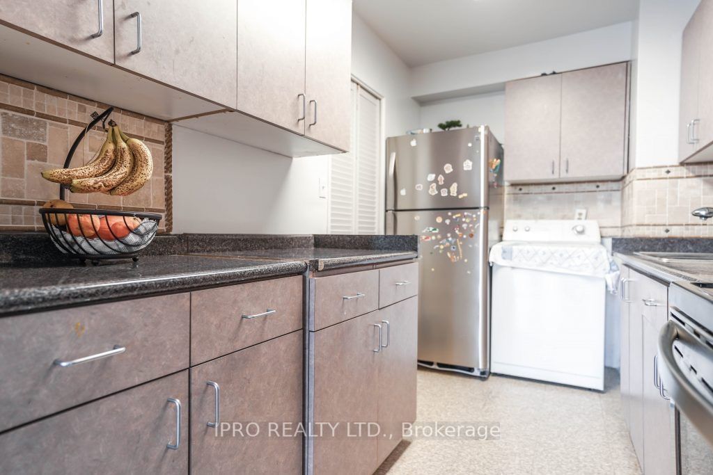 5 Massey Sq, unit 106 for sale - image #6