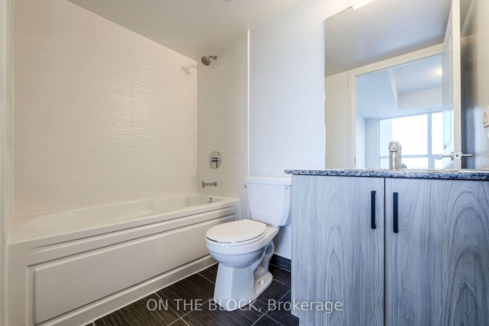 20 Meadowglen Pl, unit 1201 for sale - image #15