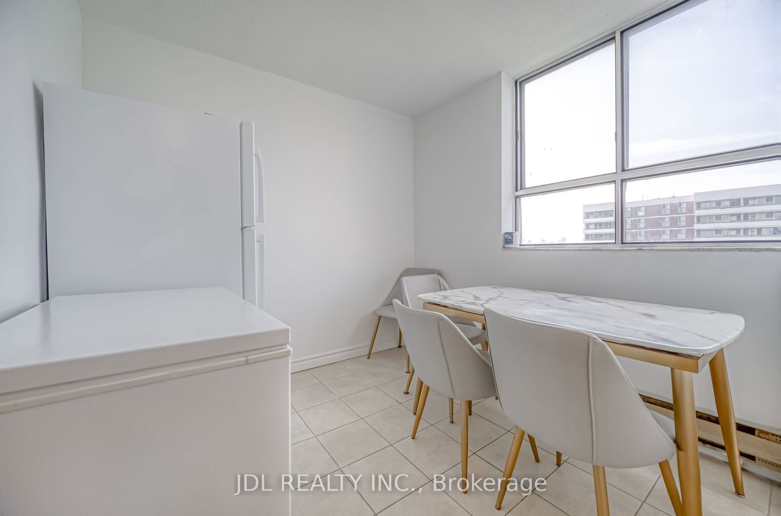 10 Stonehill Crt, unit 1009 for rent - image #12