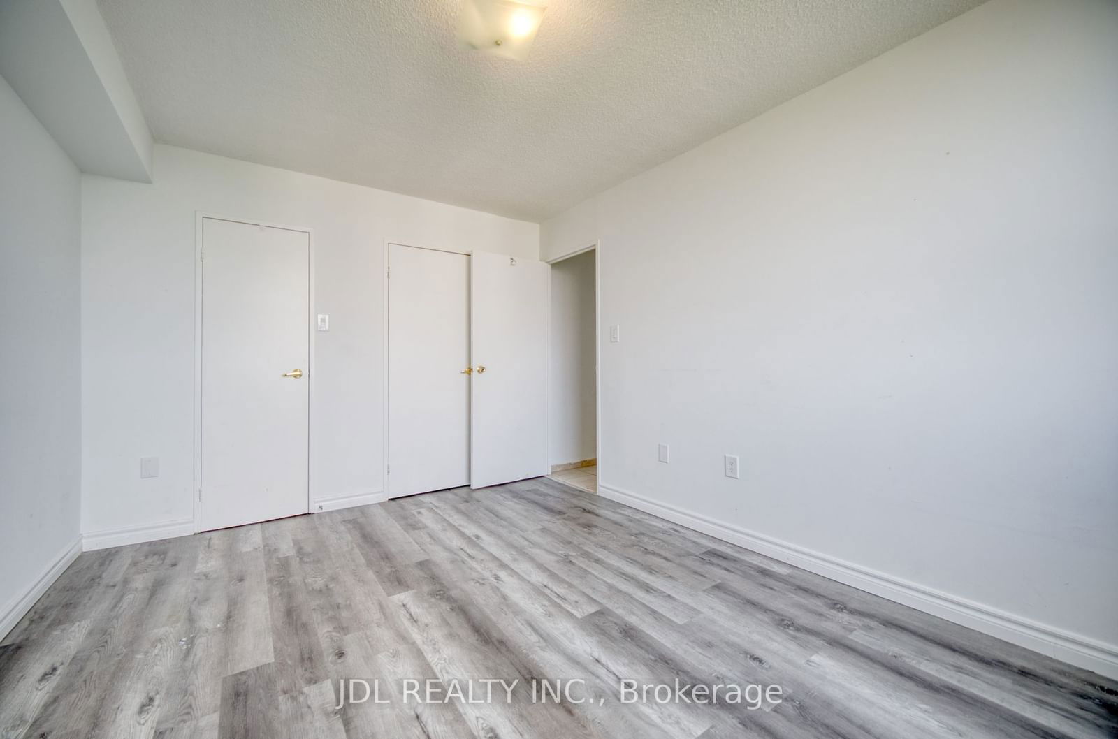 10 Stonehill Crt, unit 1009 for rent - image #20