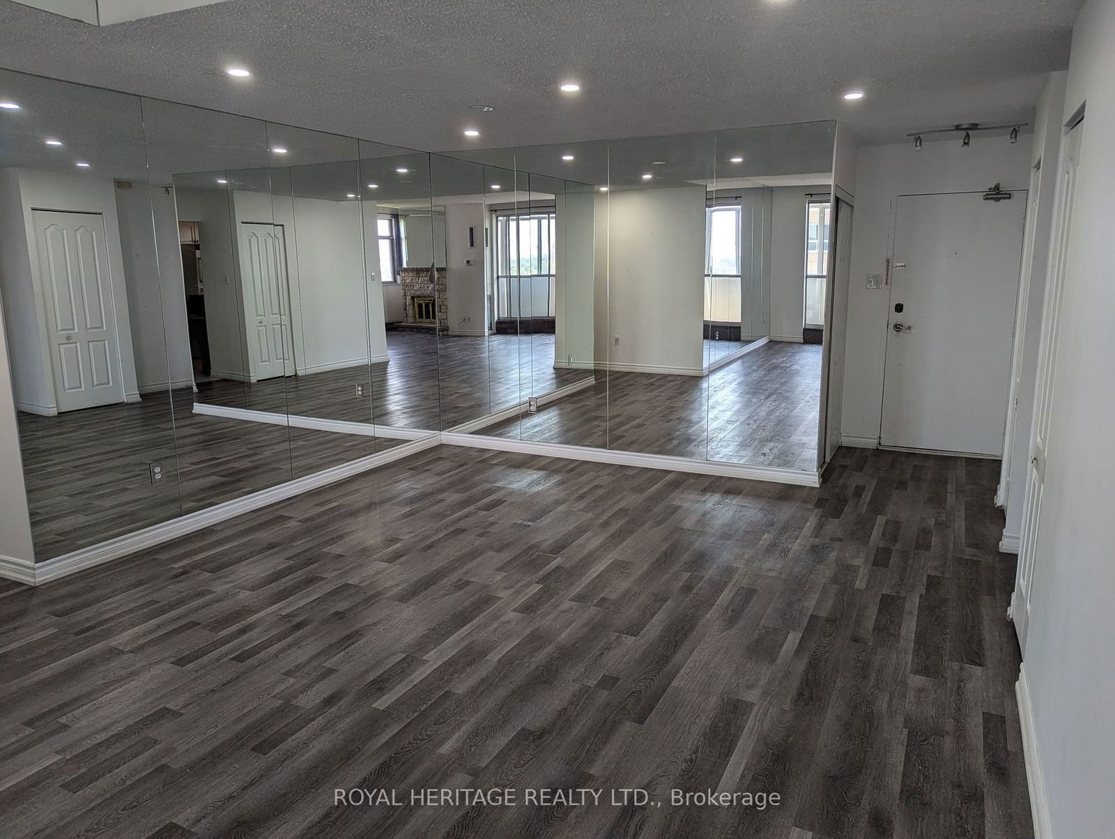 1275 Markham Rd, unit 1502 for rent - image #2