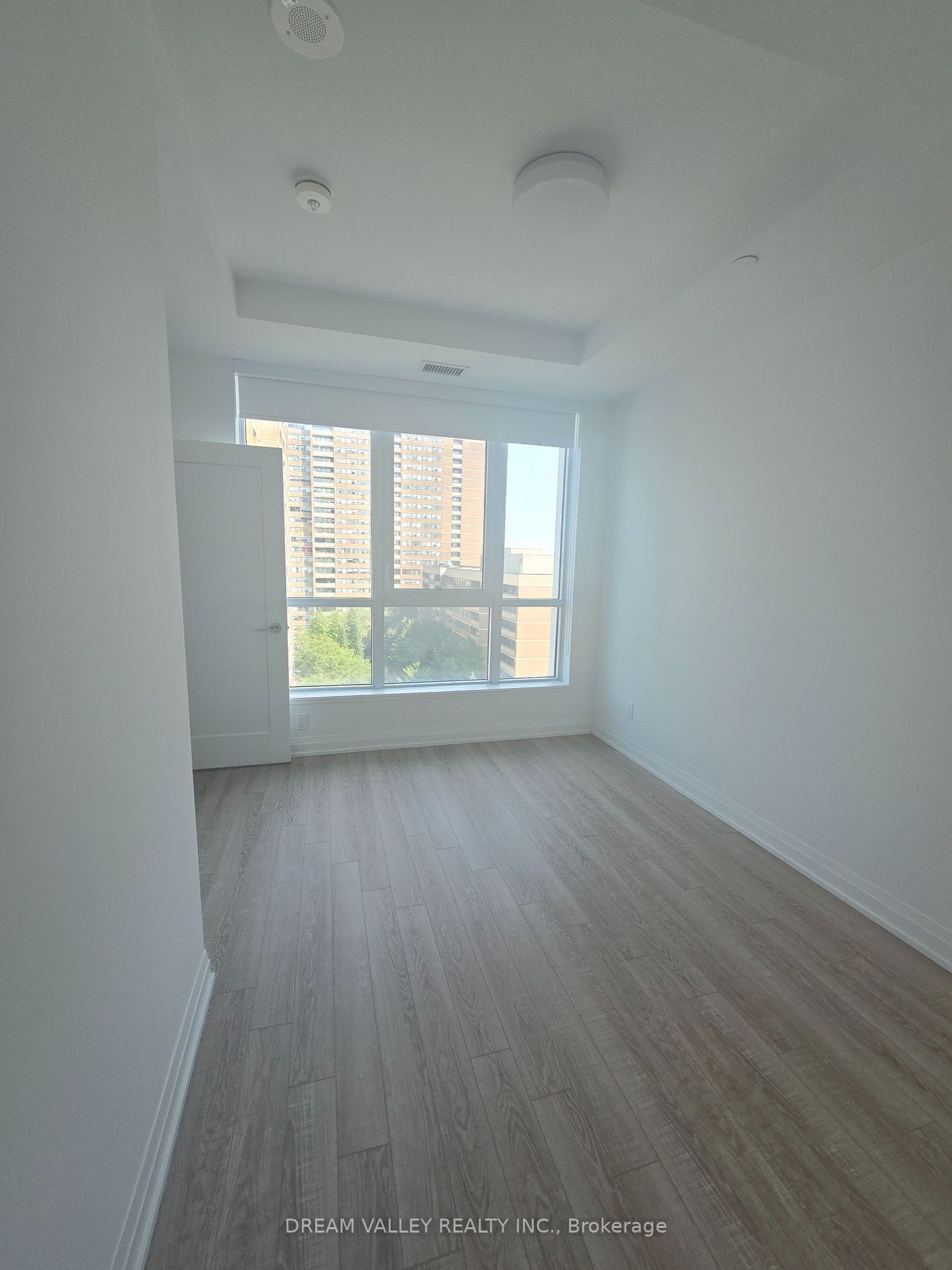 286 Main St, unit 911 for rent - image #15