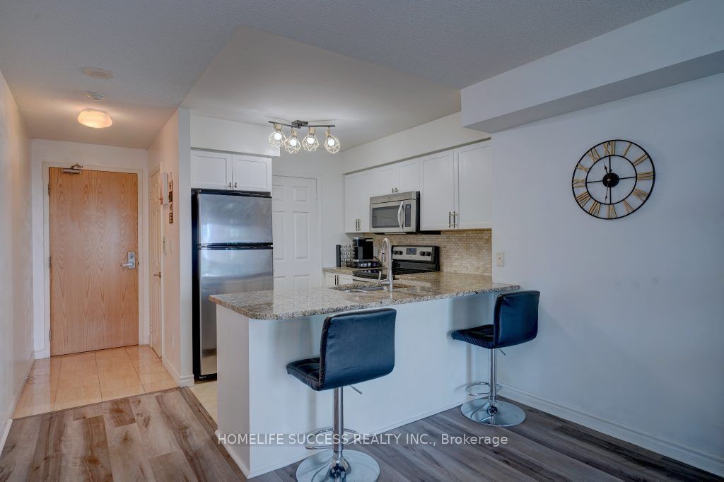 88 Grangeway Ave, unit 2902 for sale - image #4