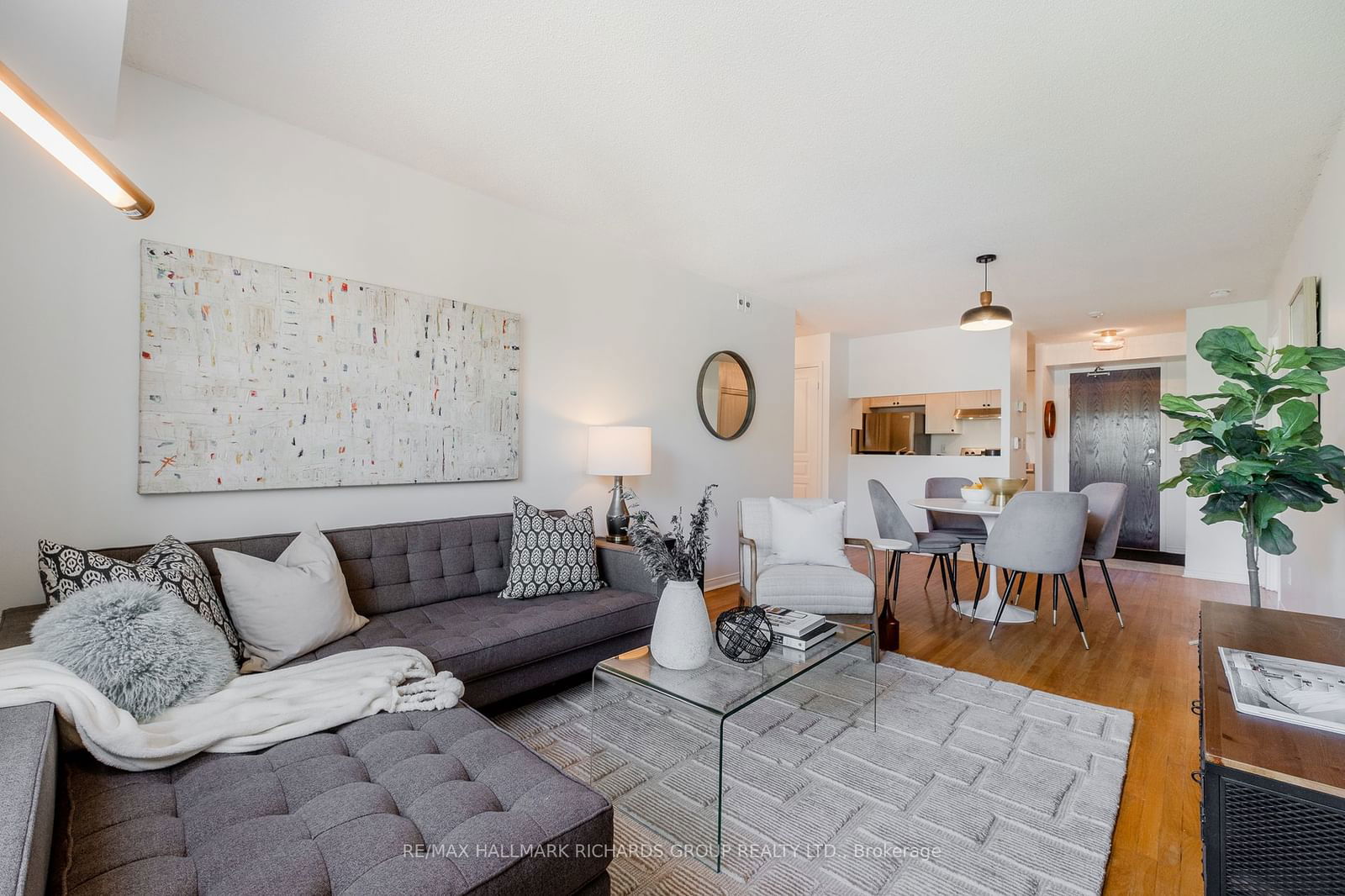 1797 Queen St E, unit 405 for sale - image #10