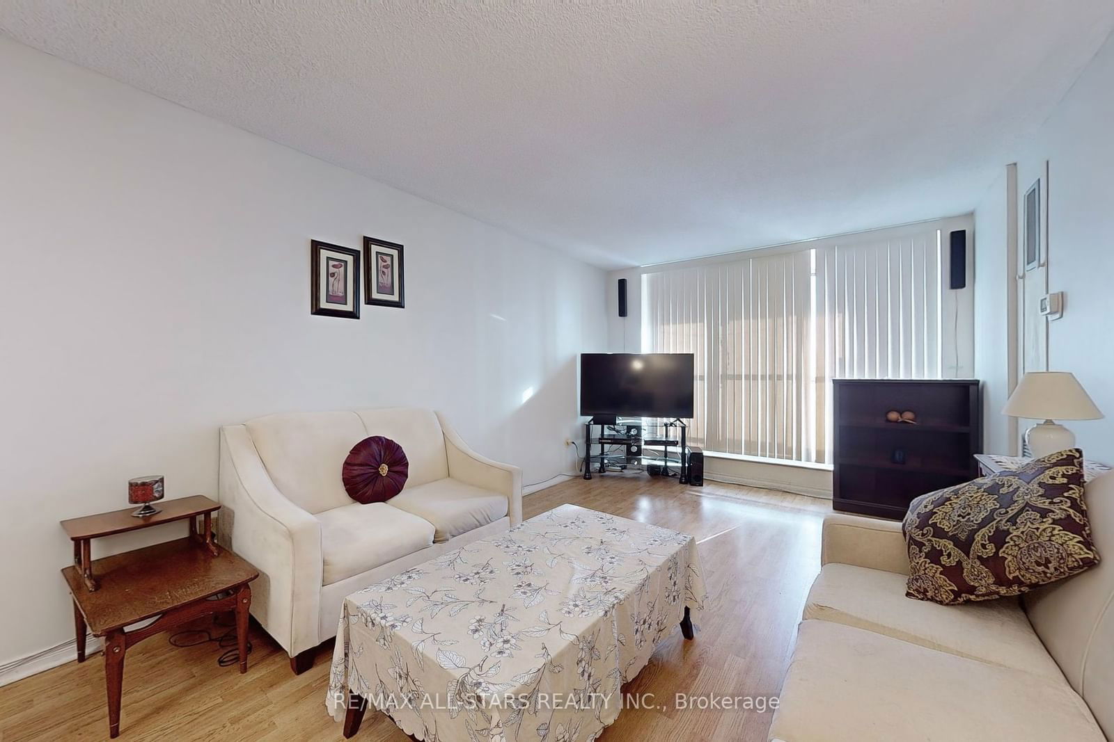 1275 Markham Rd, unit 605 for sale