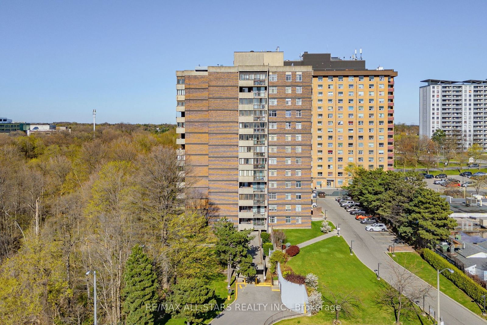 1275 Markham Rd, unit 605 for sale