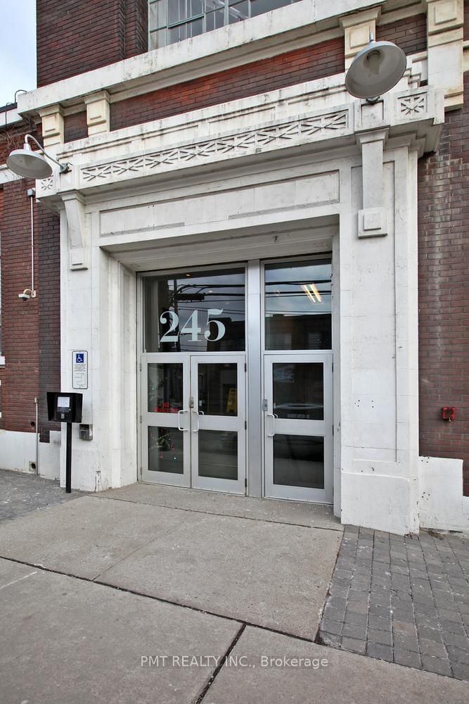 245 Carlaw Ave, unit 503 for rent - image #26