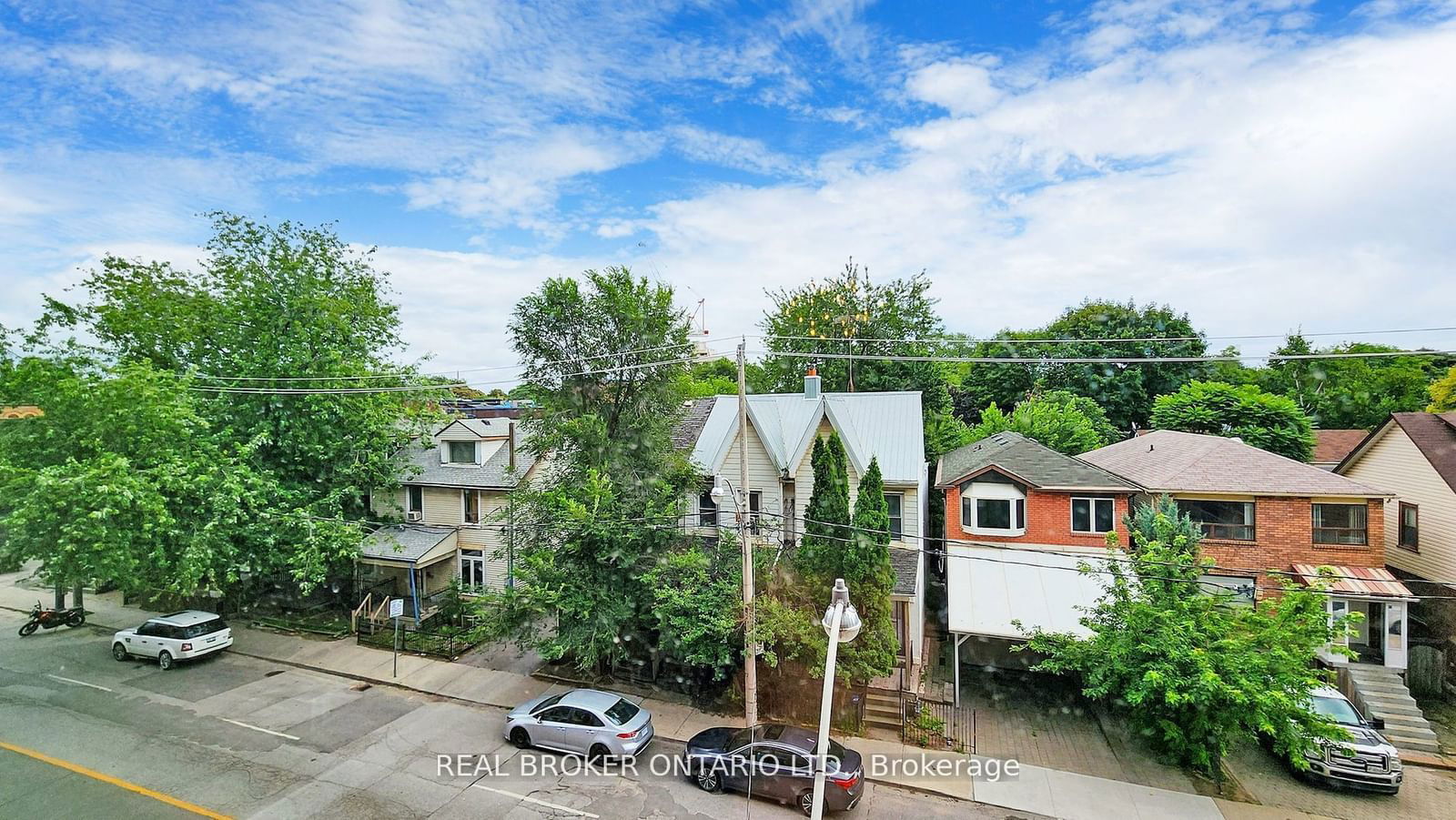 90 Broadview Ave, unit 303 for sale