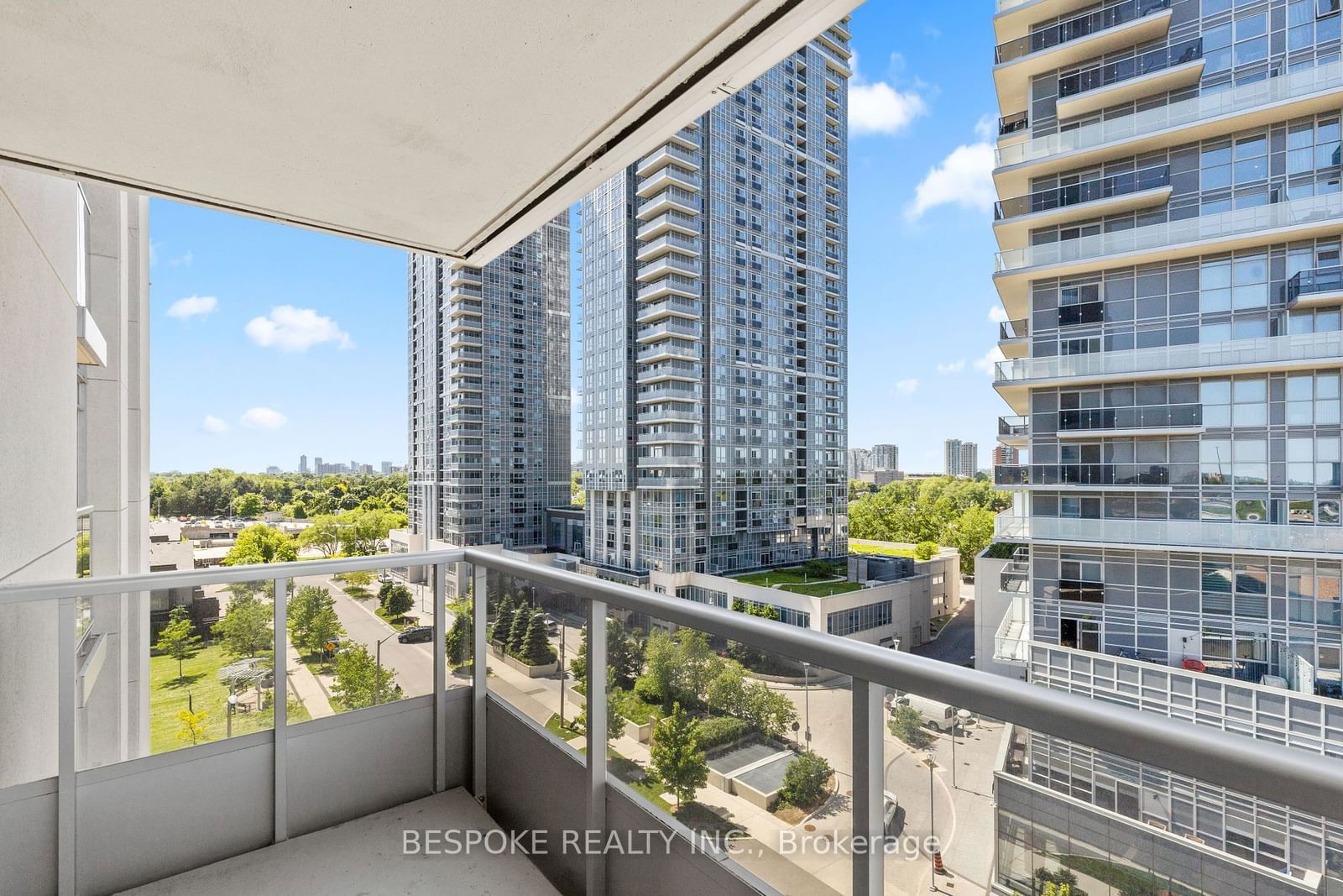 181 Village Green Sq, unit 820 for sale