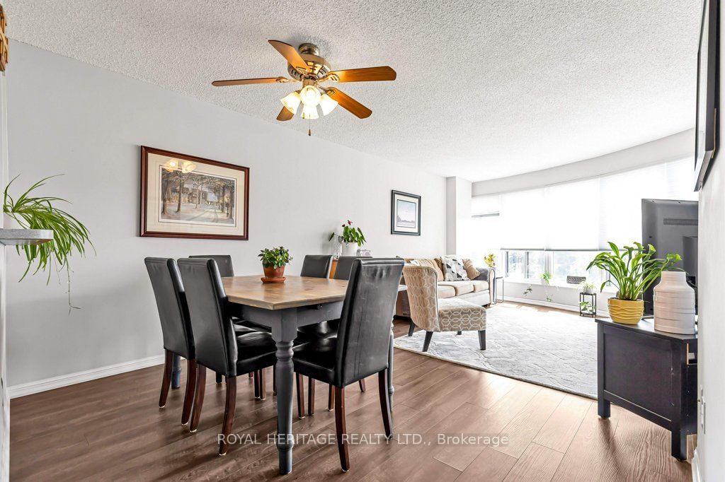 712 Rossland Rd E, unit 607 for sale - image #3