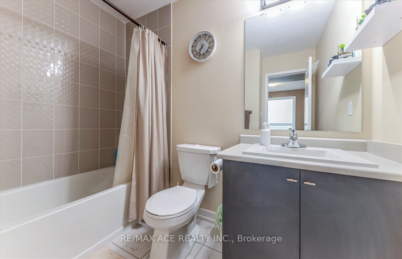 2550 Castlegate Crossing, unit 213 for sale - image #22