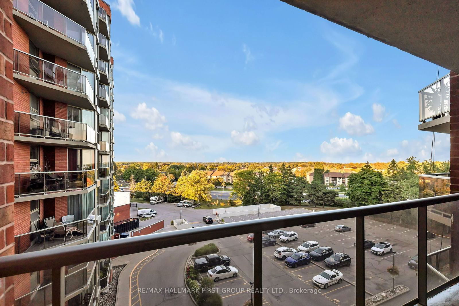 10 Dean Park Rd, unit 610 for sale