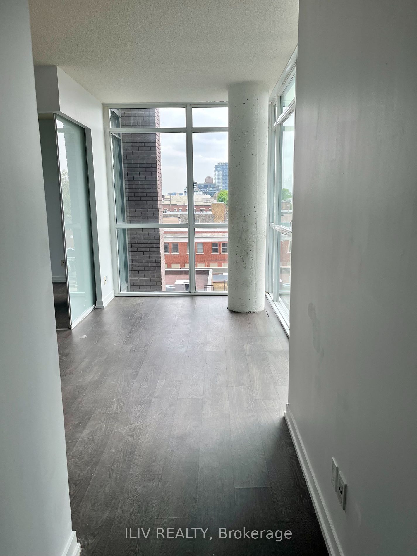 2055 Danforth Ave, unit 508 for sale - image #4