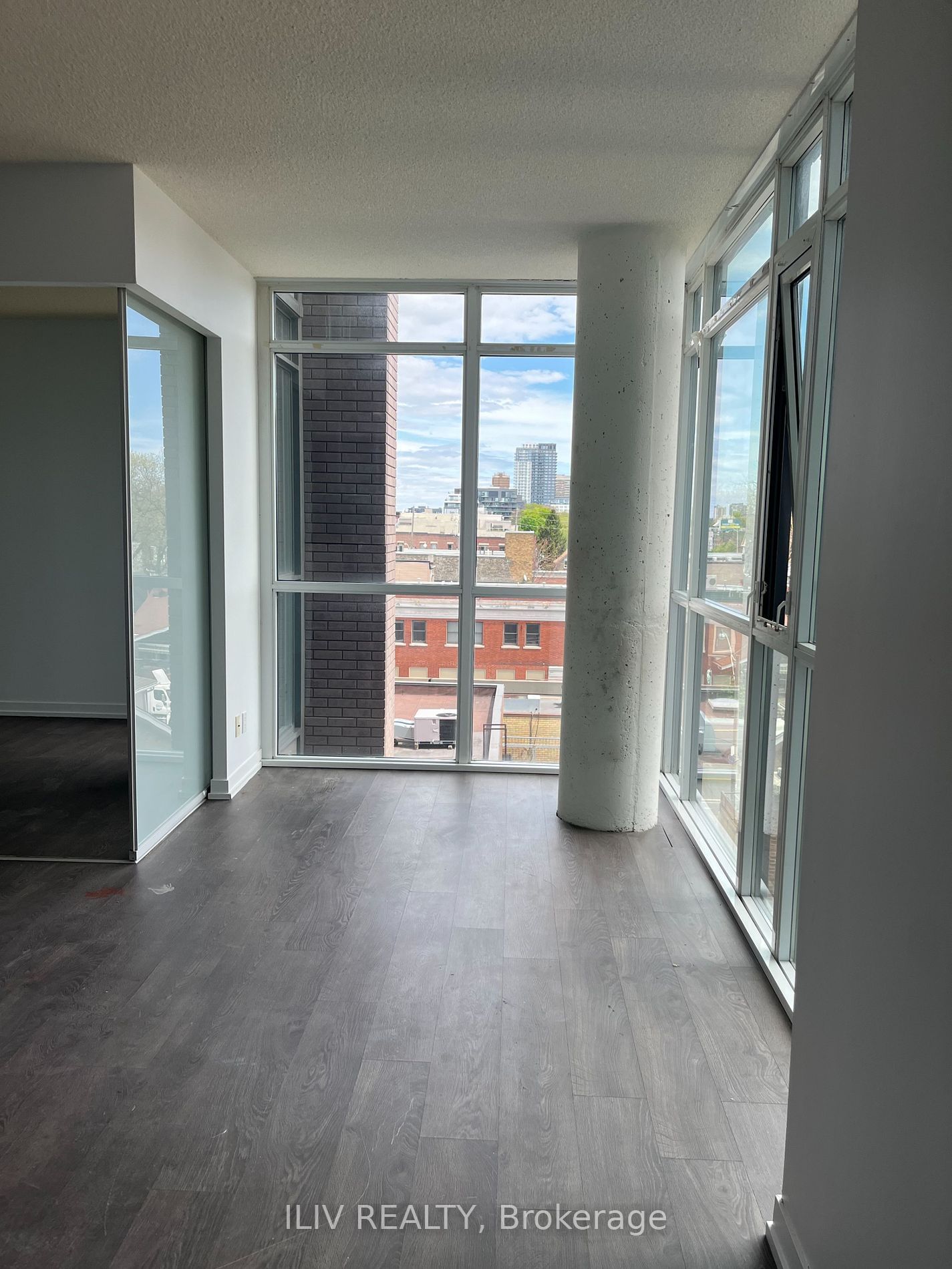 2055 Danforth Ave, unit 508 for sale - image #5