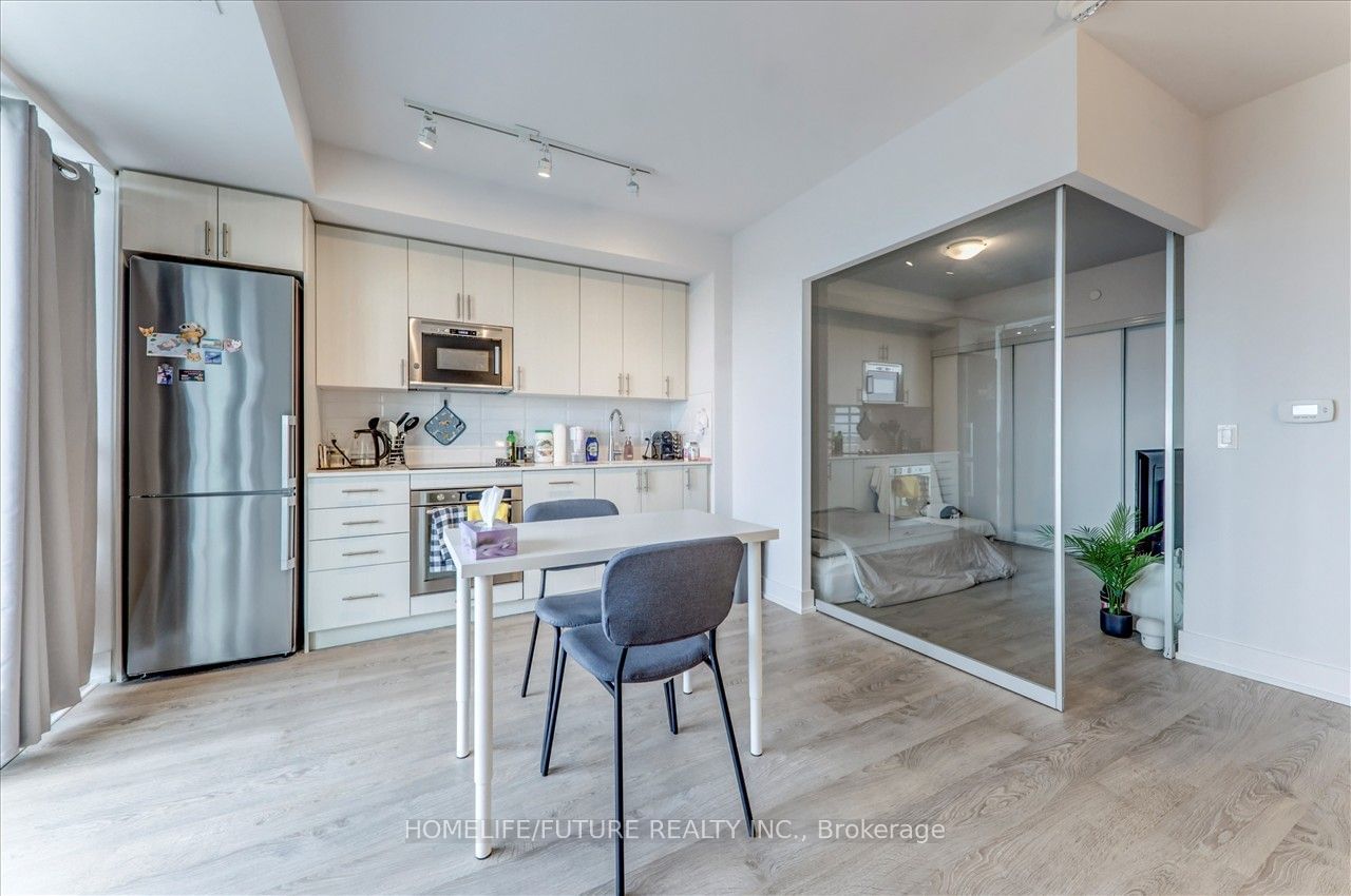 2550 Simcoe St N, unit 1120 for sale