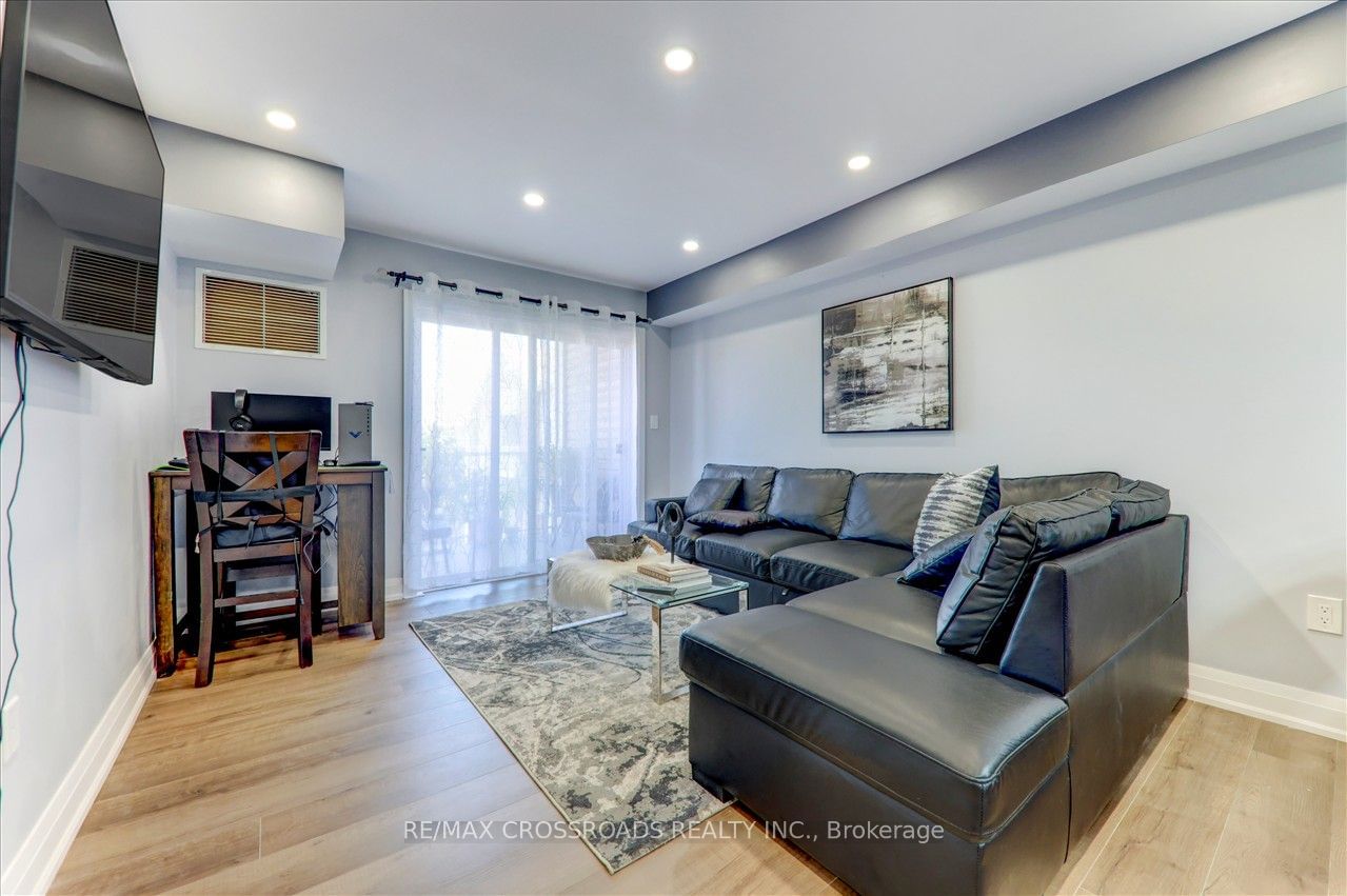 5225 Finch Ave E, unit 435 for sale