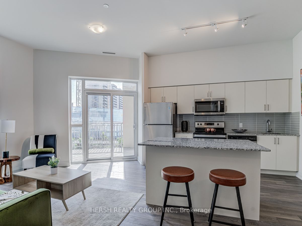 10 Meadowglen Pl, unit 106 for sale - image #6