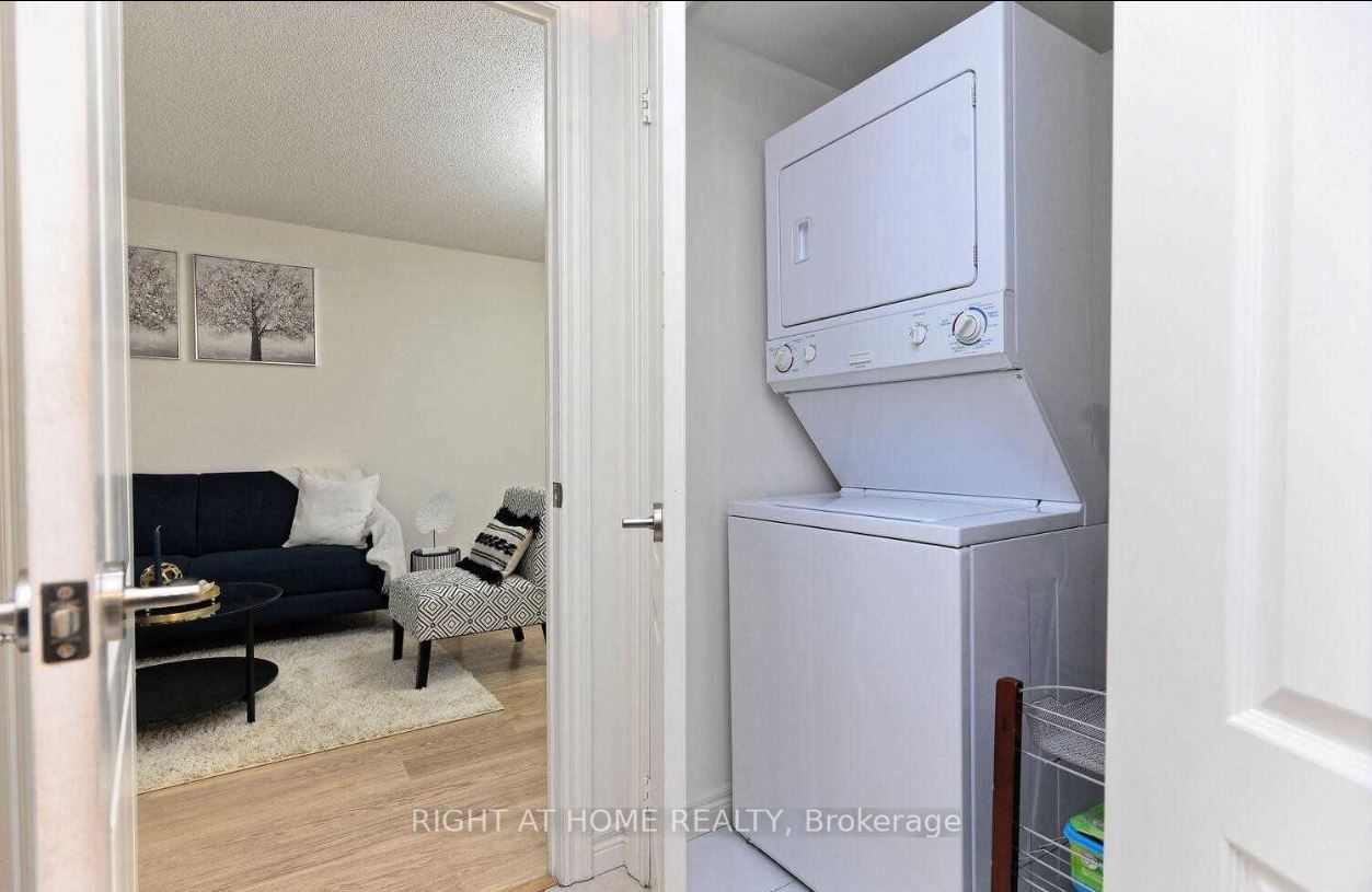 70 Town Centre Crt, unit 307 for rent - image #17