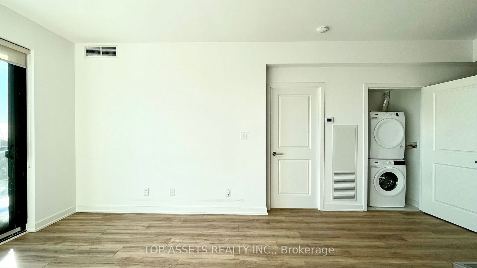 2799 Kingston Rd, unit 722 for rent - image #12