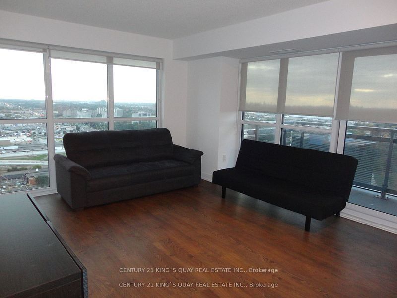 275 Village Green Sq, unit 2823 for rent - image #5