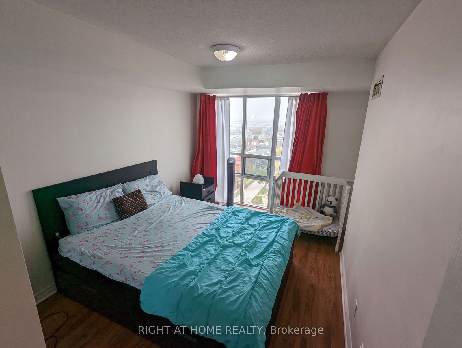 8 Mondeo Dr, unit 1512 for rent - image #8