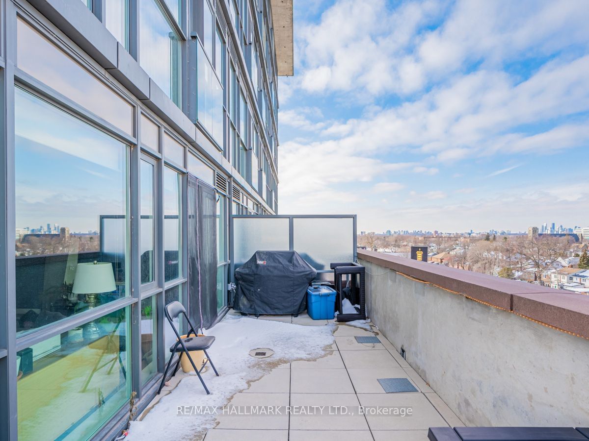 2055 Danforth Ave, unit 506 for rent