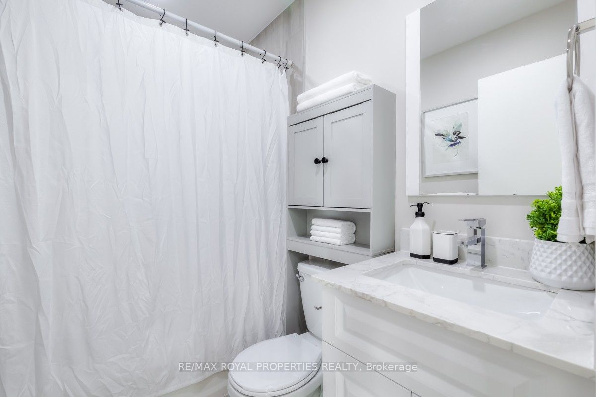 39 Kimbercroft Crt, unit 105 for sale - image #19