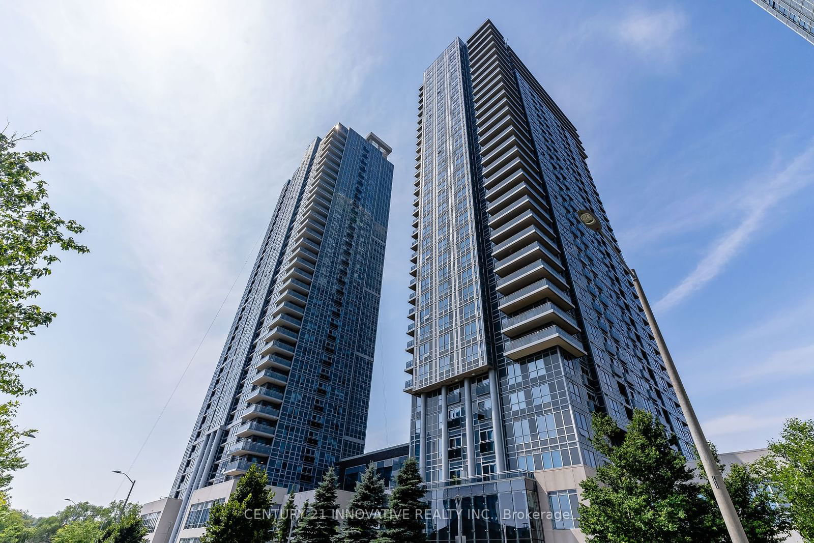 275 Village Green Sq, unit 1719 for sale - image #2