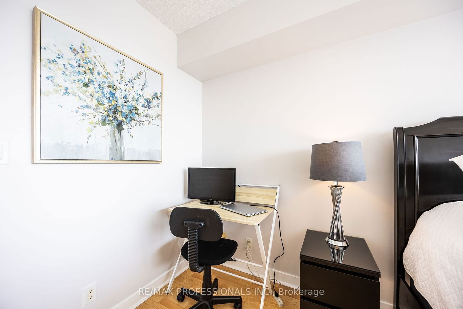 38 Lee Ctre, unit 3307 for sale - image #17