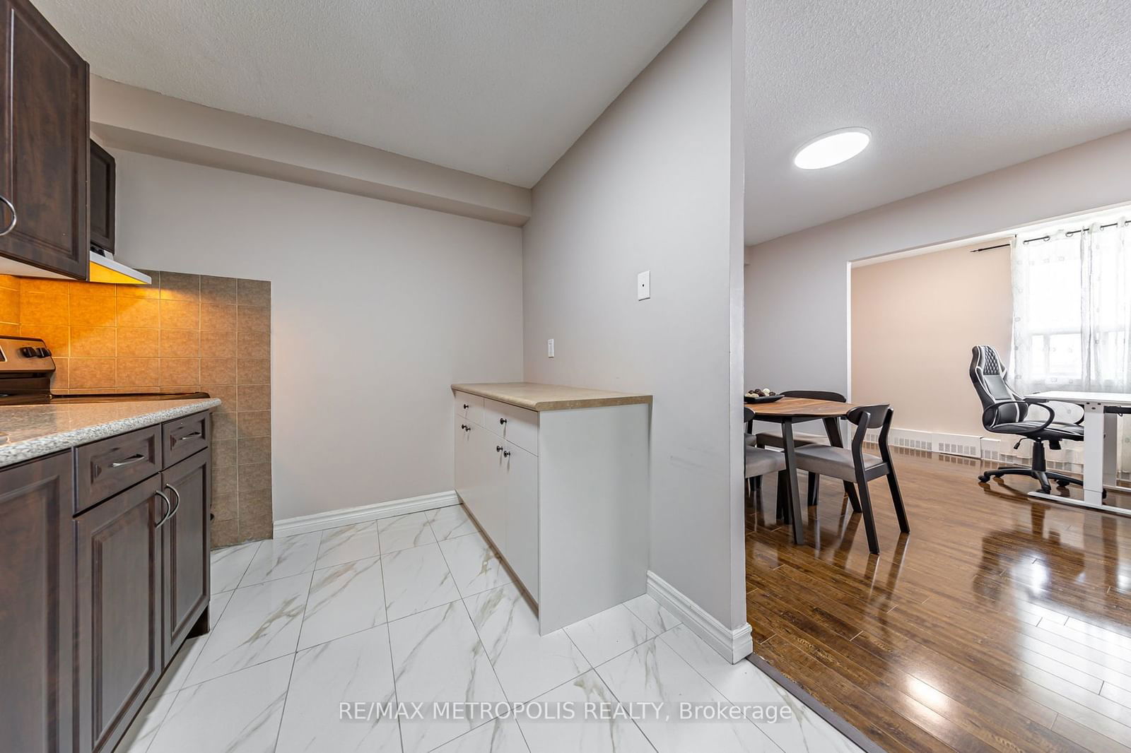 15 Torrance Rd, unit 1105 for sale