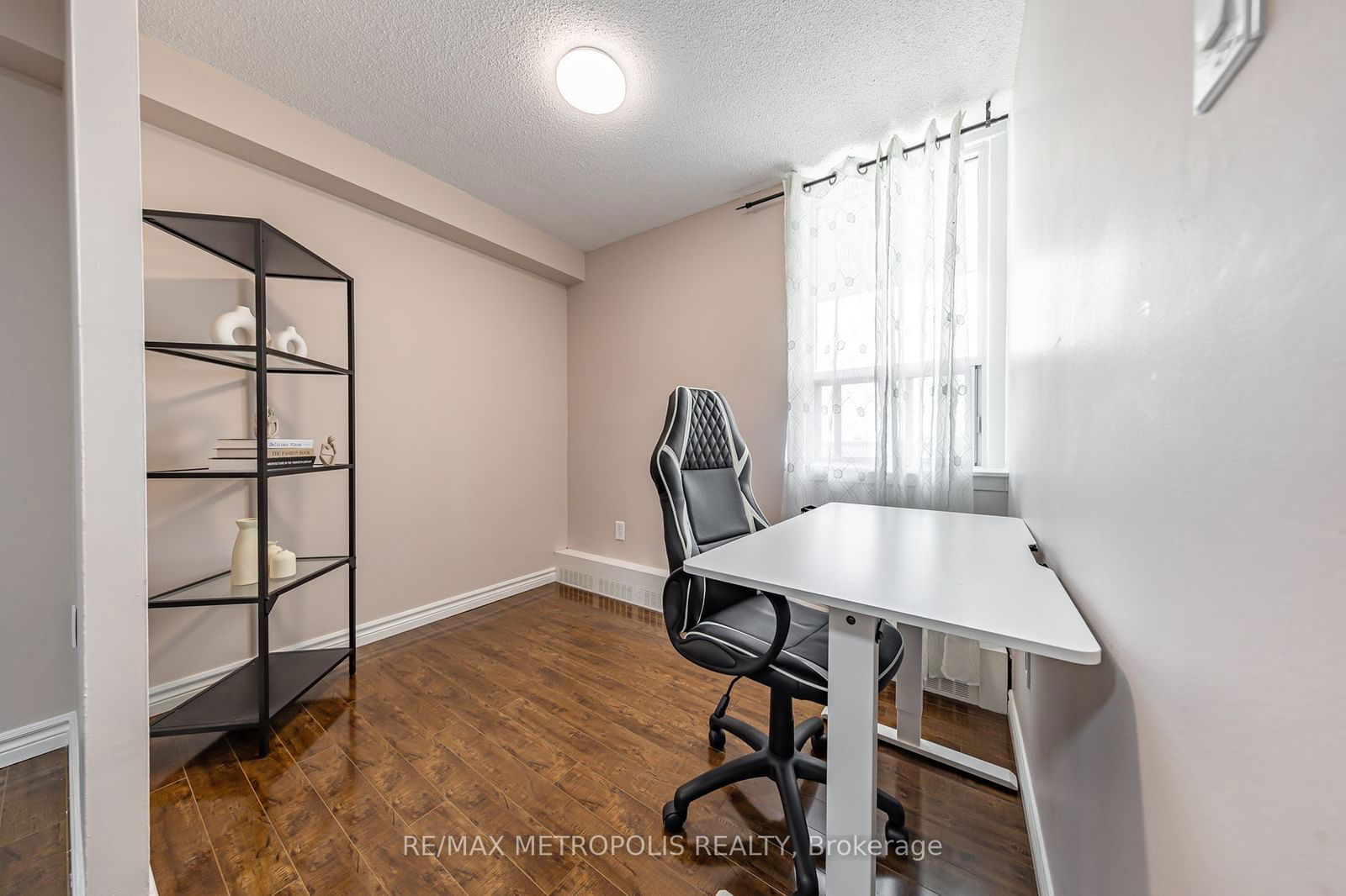 15 Torrance Rd, unit 1105 for sale - image #9