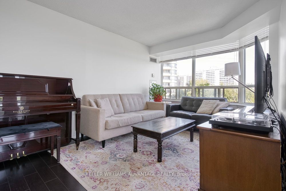 3 Greystone Walk Dr, unit 522 for sale - image #4