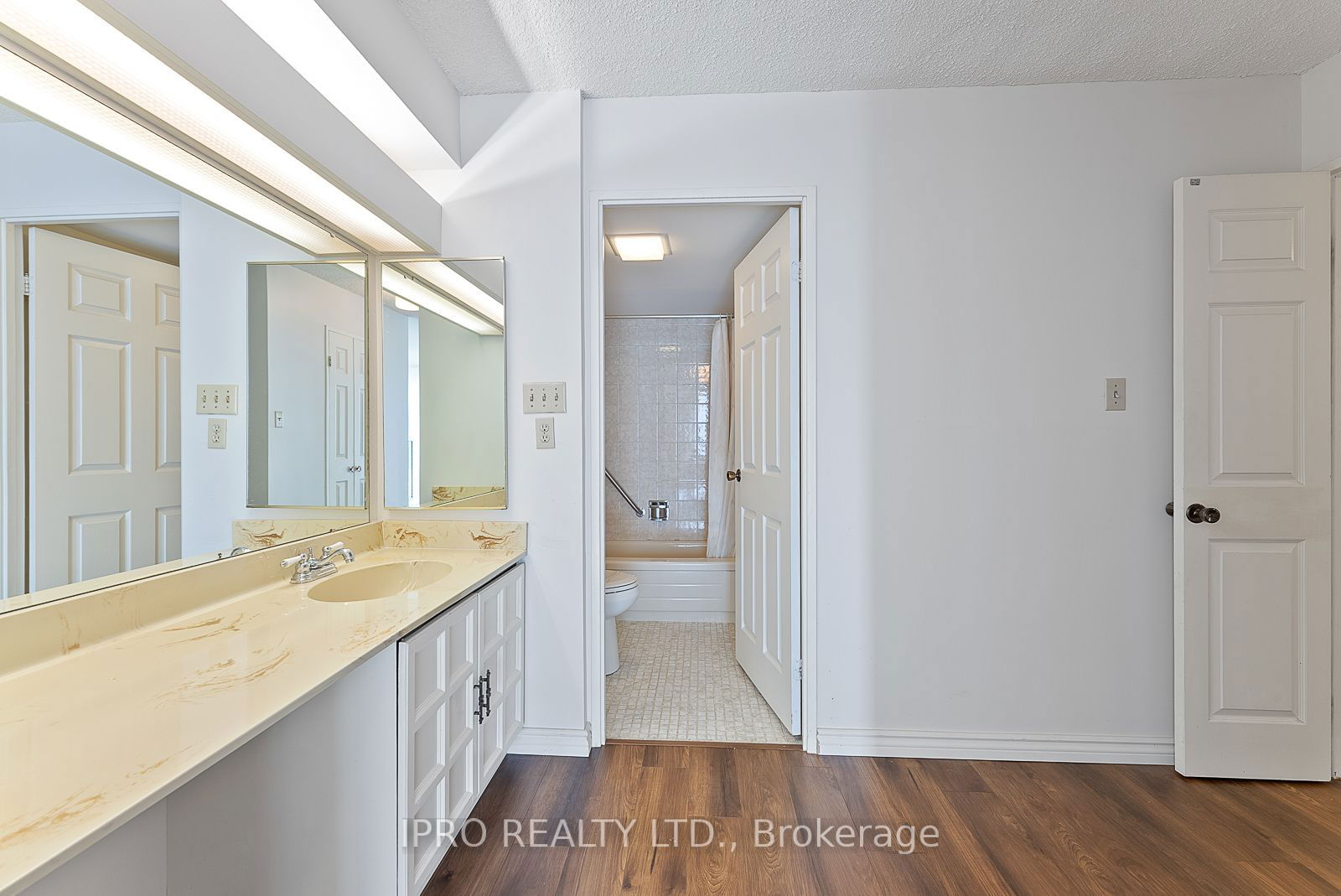 2350 Bridletowne Circ, unit 1607 for rent